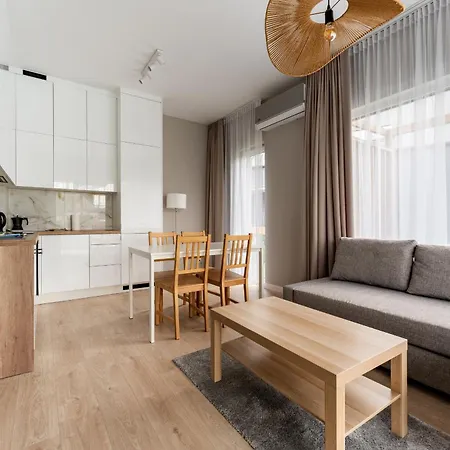 Apartment 28d Lakeside Retreat By Bookinghost Laczyno